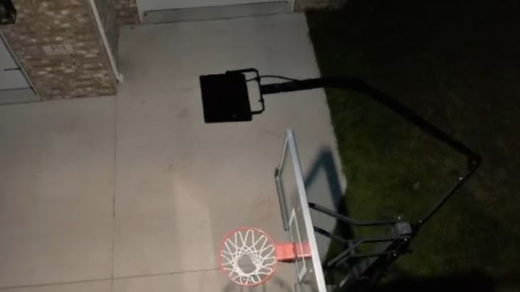Best Light for Outdoor Basketball Court